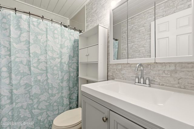 6310 Park Rd, Crestwood, KY 40014