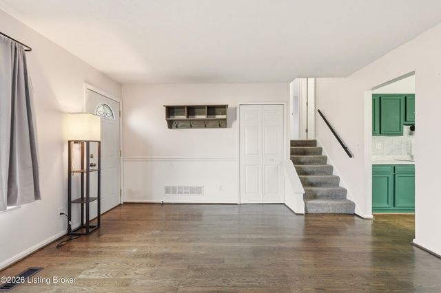 6310 Park Rd, Crestwood, KY 40014