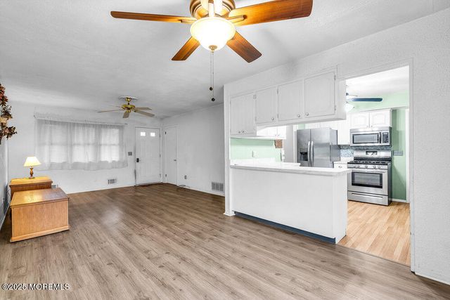 987 Grace Drive, Toms River, NJ 08753