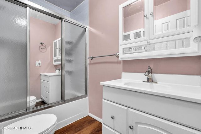 987 Grace Drive, Toms River, NJ 08753