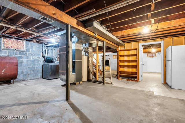 987 Grace Drive, Toms River, NJ 08753