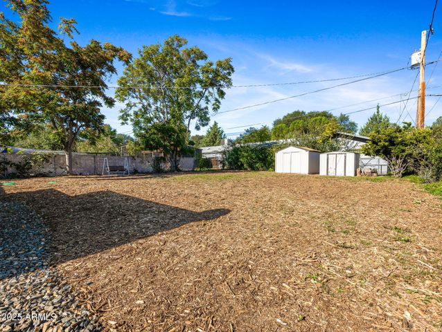 22490 S Luna Way, Yarnell, AZ 85362