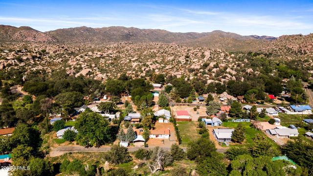 22490 S Luna Way, Yarnell, AZ 85362