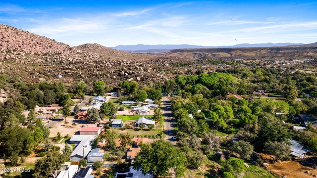 22490 S Luna Way, Yarnell, AZ 85362