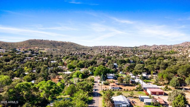 22490 S Luna Way, Yarnell, AZ 85362