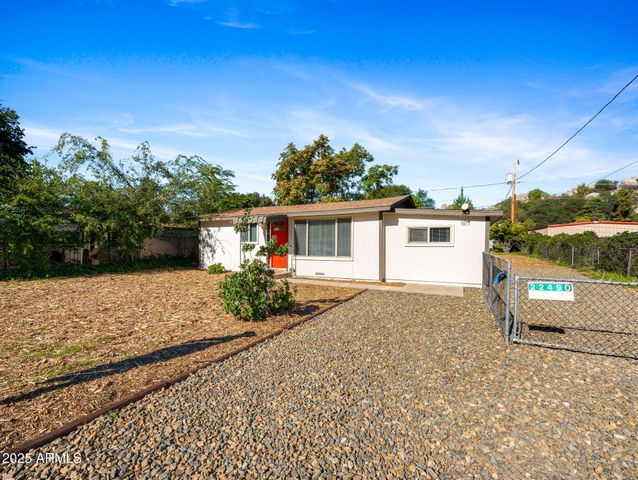 22490 S Luna Way, Yarnell, AZ 85362