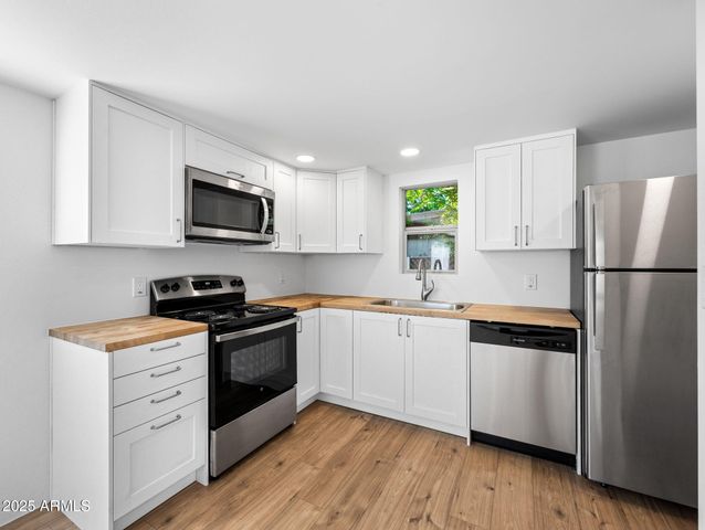 22490 S Luna Way, Yarnell, AZ 85362