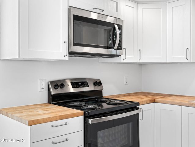 22490 S Luna Way, Yarnell, AZ 85362