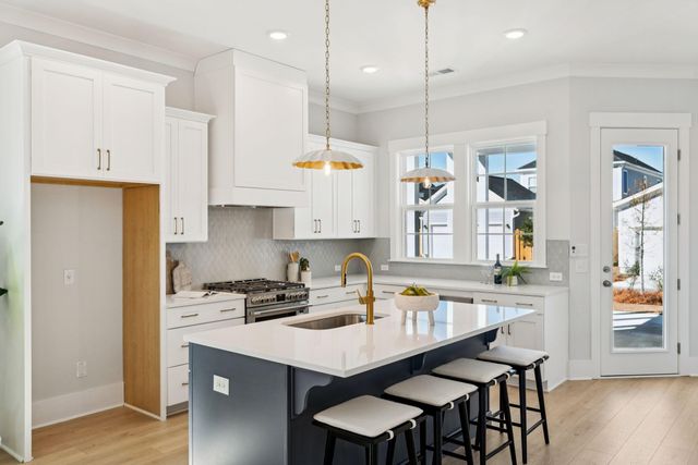 822 Gentle Breeze Drive, Summerville, SC 29486