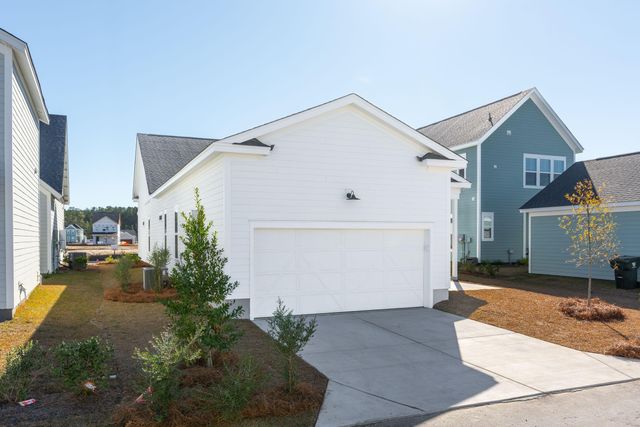 822 Gentle Breeze Drive, Summerville, SC 29486