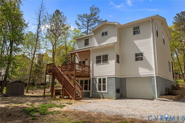 2701 Perdue Ave, Chester, VA 23831