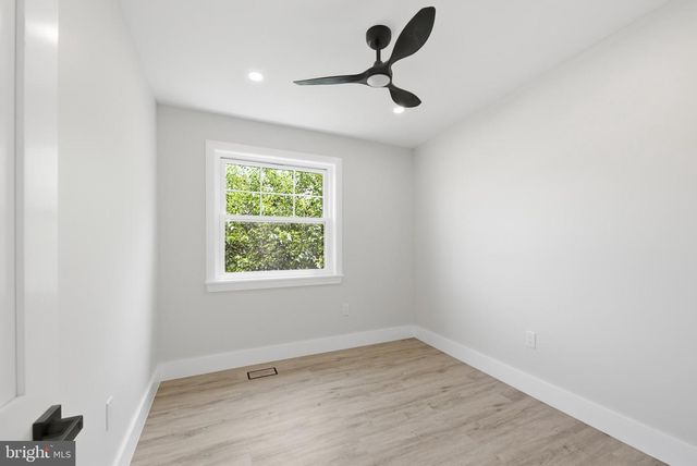 861 N 7TH ST, Philadelphia, PA 19123