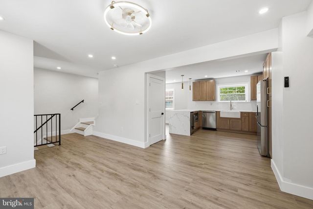 861 N 7TH ST, Philadelphia, PA 19123