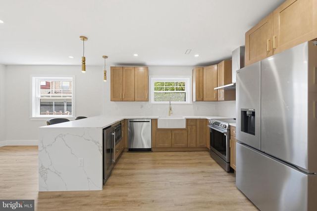 861 N 7TH ST, Philadelphia, PA 19123