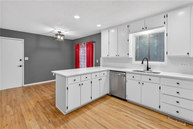 505 Woodman Place, Roswell, GA 30076