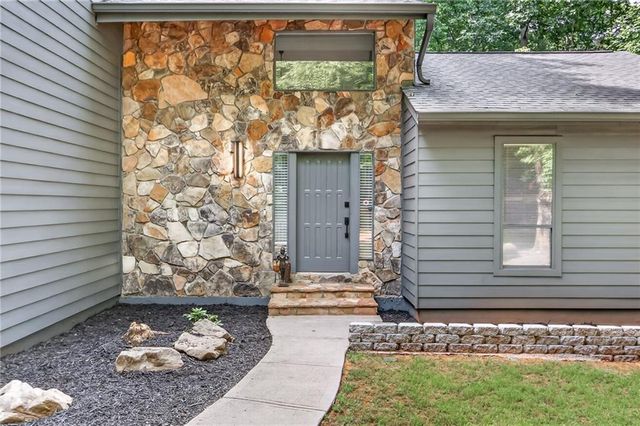 505 Woodman Place, Roswell, GA 30076