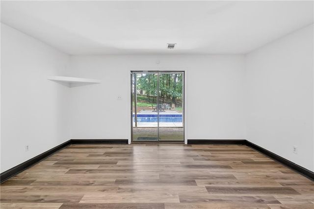 505 Woodman Place, Roswell, GA 30076