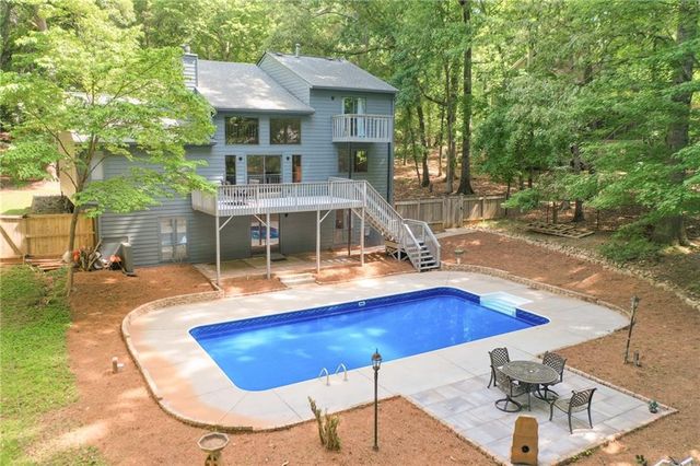 505 Woodman Place, Roswell, GA 30076
