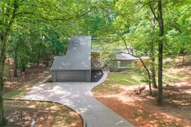 505 Woodman Place, Roswell, GA 30076