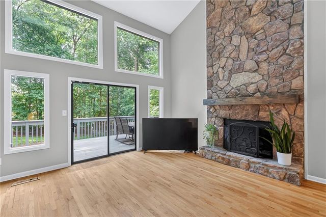 505 Woodman Place, Roswell, GA 30076