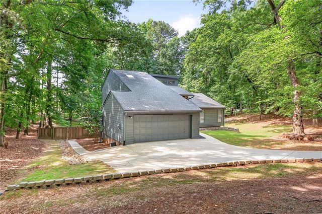 505 Woodman Place, Roswell, GA 30076