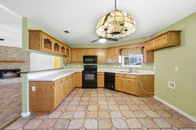 1337 Pecan Arbor, New Braunfels, TX 78130