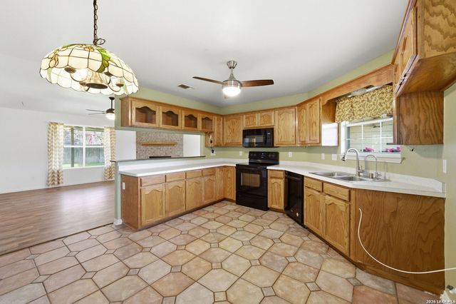 1337 Pecan Arbor, New Braunfels, TX 78130