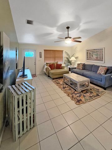 6580 SW 49th Street, Davie, FL 33314