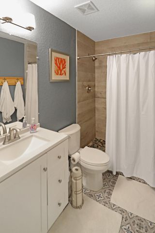 6580 SW 49th Street, Davie, FL 33314