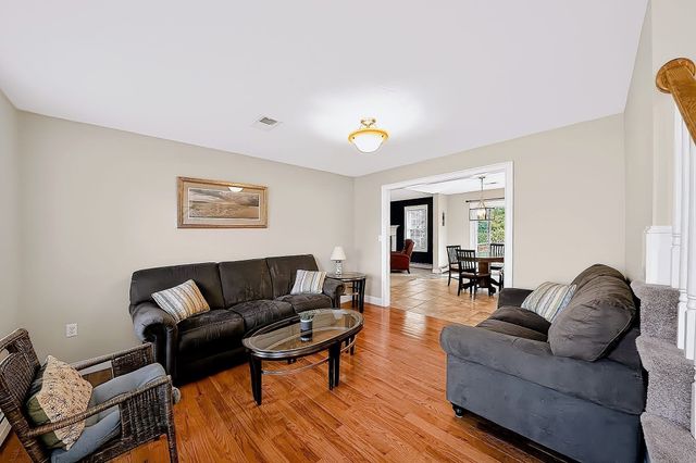 115 Northridge Dr, East Bridgewater, MA 02333