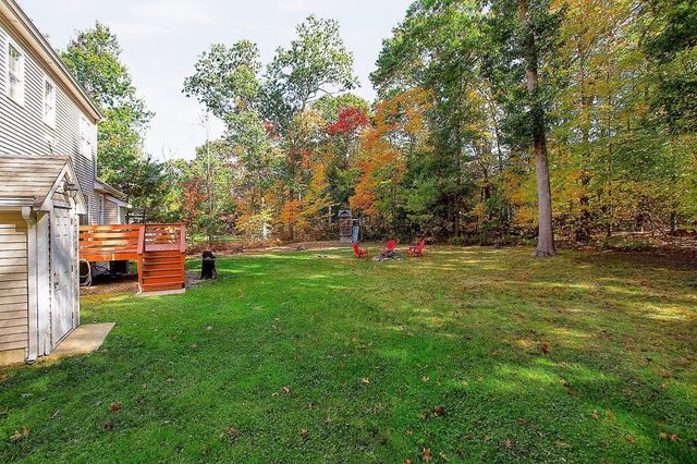 115 Northridge Dr, East Bridgewater, MA 02333