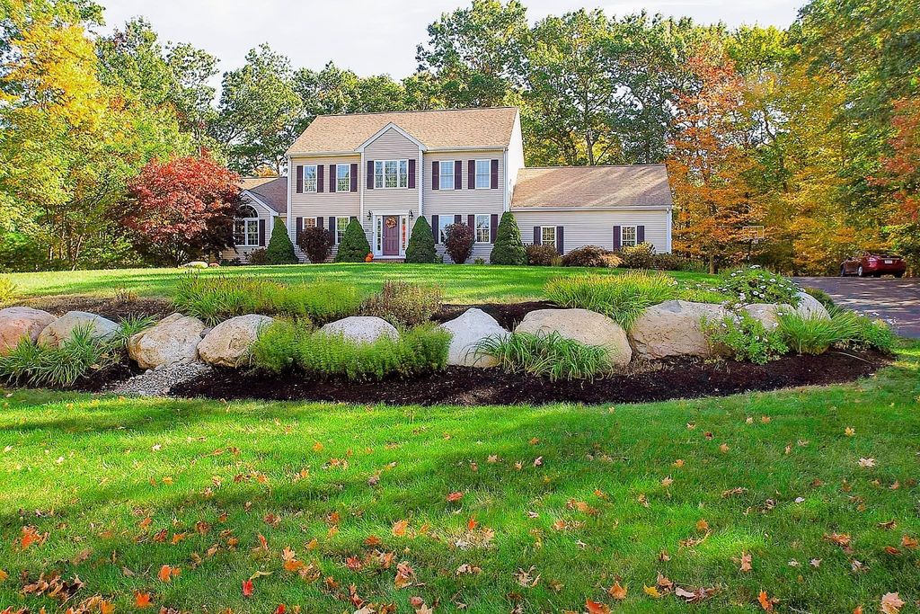 115 Northridge Dr, East Bridgewater, MA 02333
