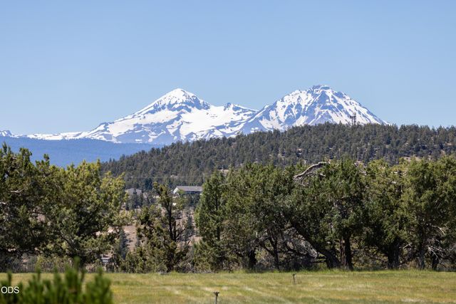 20180 Winston Loop, Bend, OR 97703