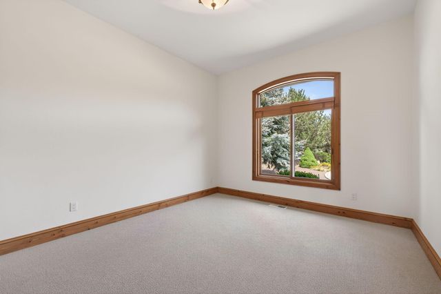 20180 Winston Loop, Bend, OR 97703