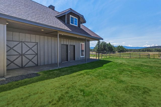 20180 Winston Loop, Bend, OR 97703