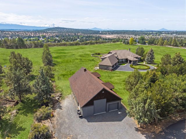 20180 Winston Loop, Bend, OR 97703