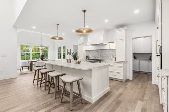 2 Cynthia Circle, Wenham, MA 01984