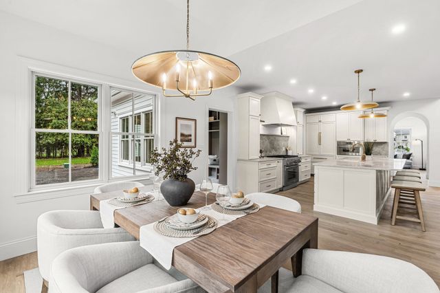 2 Cynthia Circle, Wenham, MA 01984