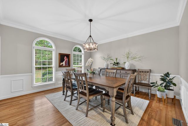 102 Glenbriar Court, Simpsonville, SC 29681