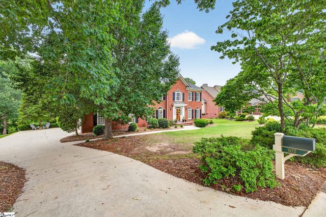 102 Glenbriar Court, Simpsonville, SC 29681