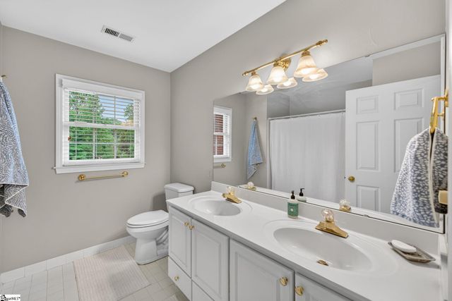 102 Glenbriar Court, Simpsonville, SC 29681