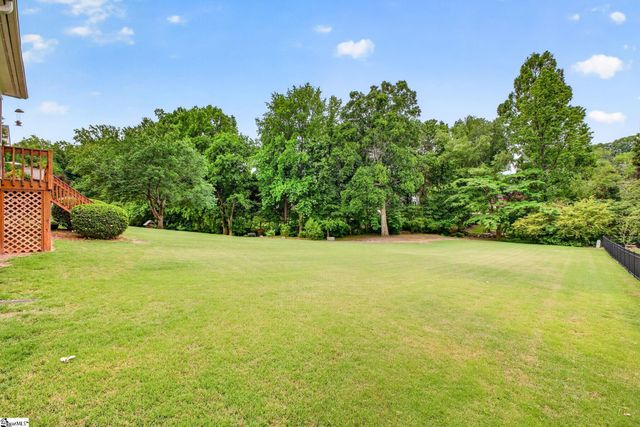 102 Glenbriar Court, Simpsonville, SC 29681