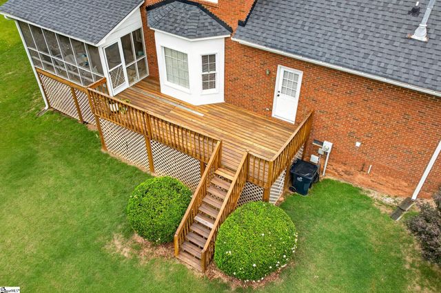 102 Glenbriar Court, Simpsonville, SC 29681