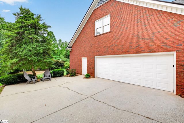 102 Glenbriar Court, Simpsonville, SC 29681