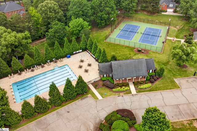 102 Glenbriar Court, Simpsonville, SC 29681