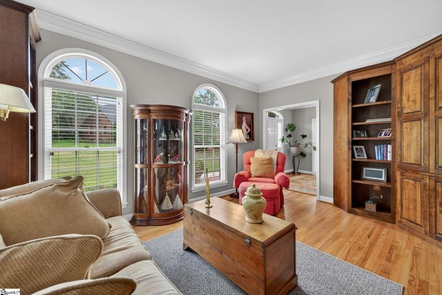 102 Glenbriar Court, Simpsonville, SC 29681