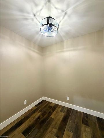 128 Arrowood Lane, Harmony, NC 28634