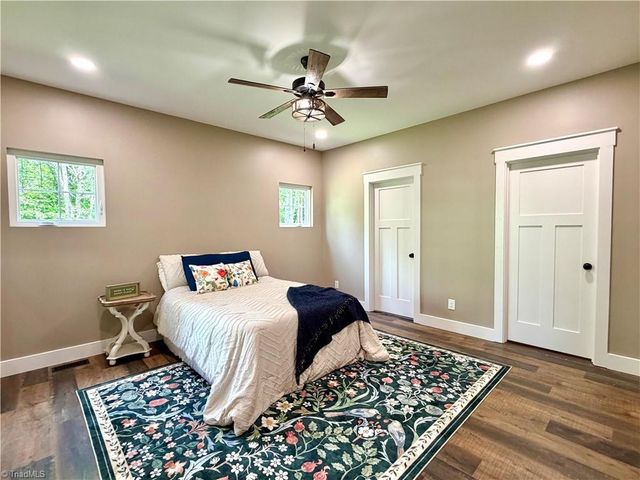 128 Arrowood Lane, Harmony, NC 28634