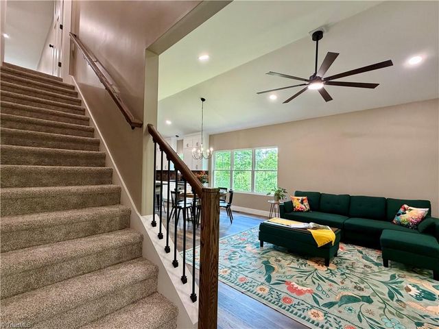 128 Arrowood Lane, Harmony, NC 28634