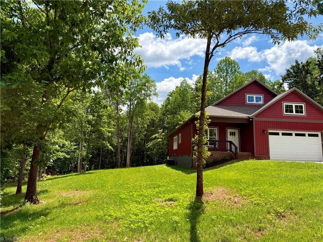 128 Arrowood Lane, Harmony, NC 28634